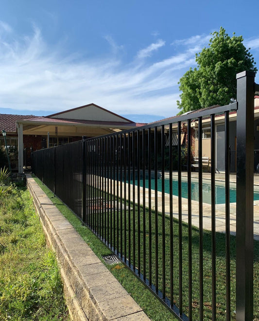 FLAT TOP FENCING - INSTALL